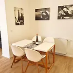 Burgunder - Helle Und Ruhige In Uninaehe Mainz