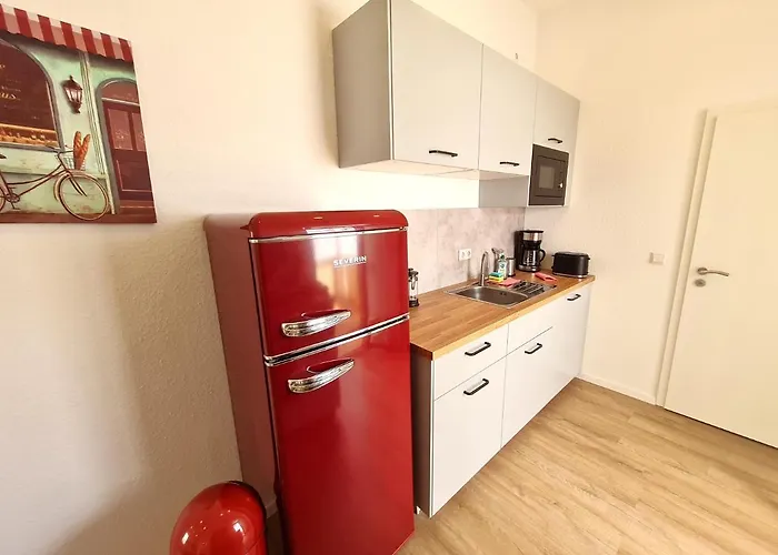 Burgunder - Helle Und Ruhige In Uninaehe דירה *